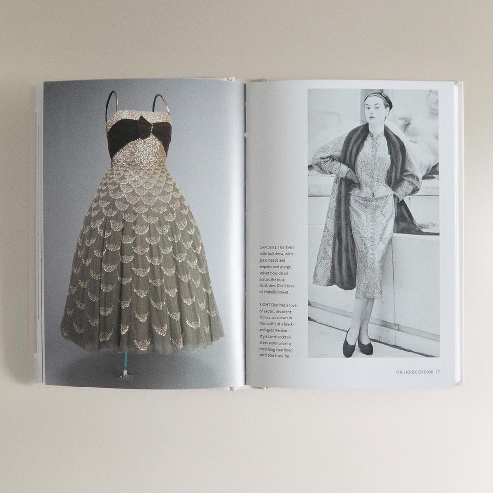 Little Book of Dior - Picture 4 of 5